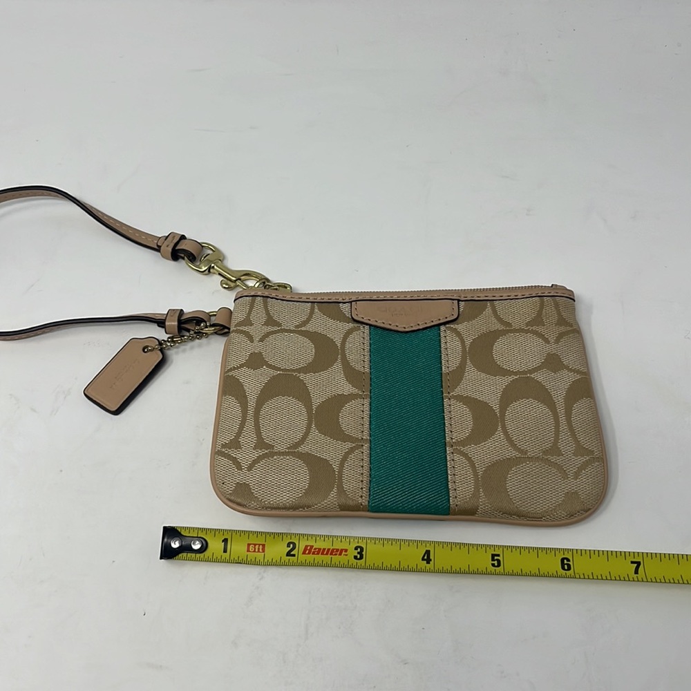 Coach Wristlet - Picture 4 of 6